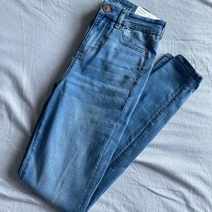 New American Eagle Curve Jean Size 4 long